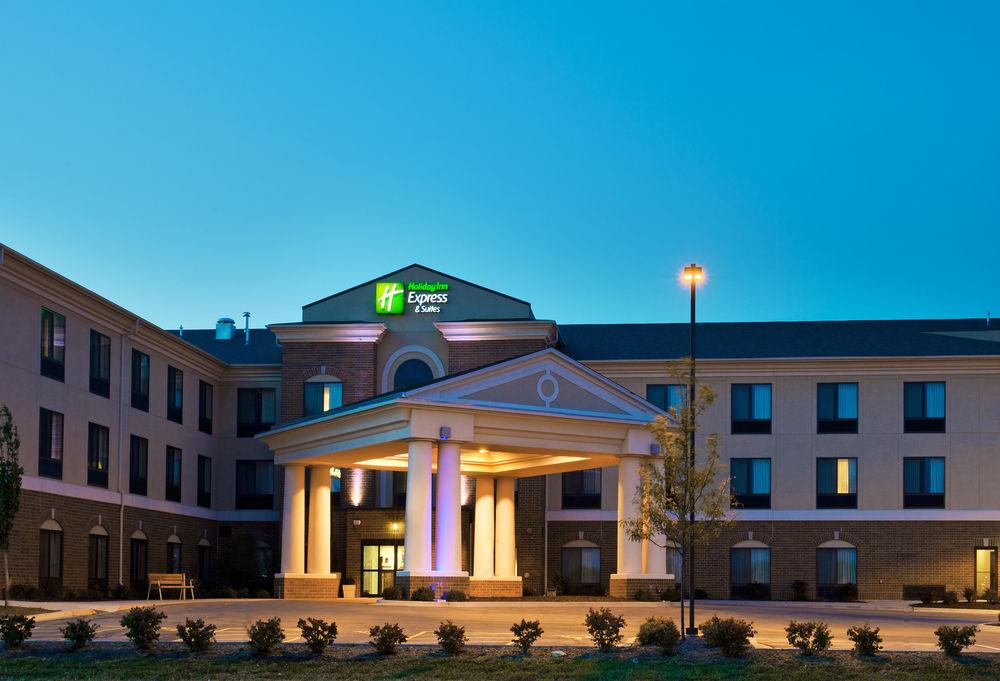 Holiday Inn Express Hotel & Suites Morris By Ihg מראה חיצוני תמונה
