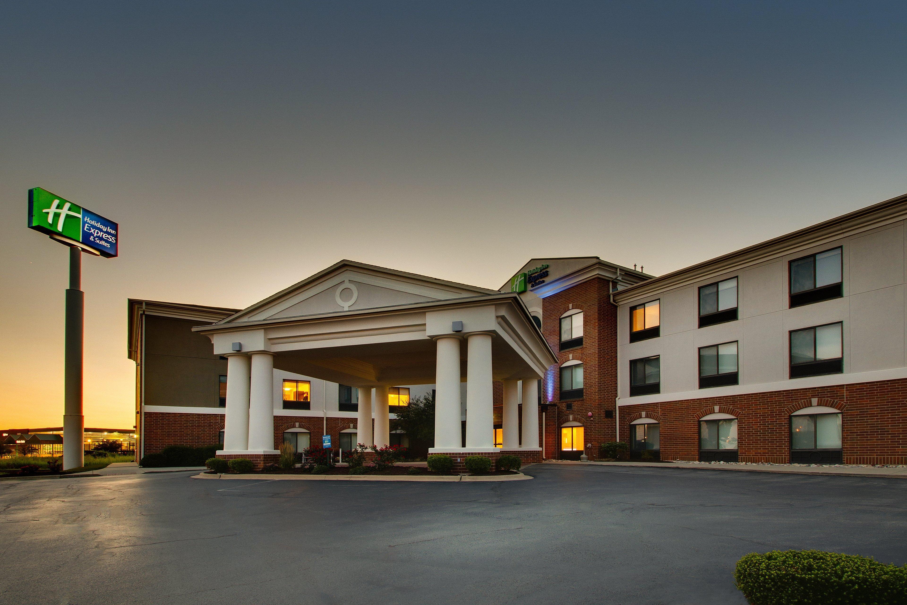 Holiday Inn Express Hotel & Suites Morris By Ihg מראה חיצוני תמונה
