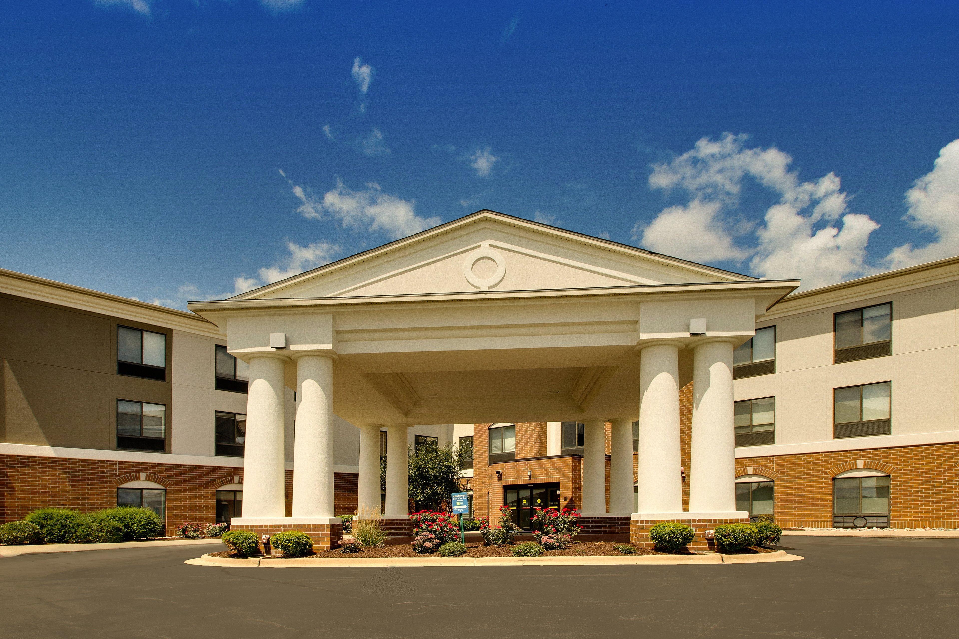 Holiday Inn Express Hotel & Suites Morris By Ihg מראה חיצוני תמונה